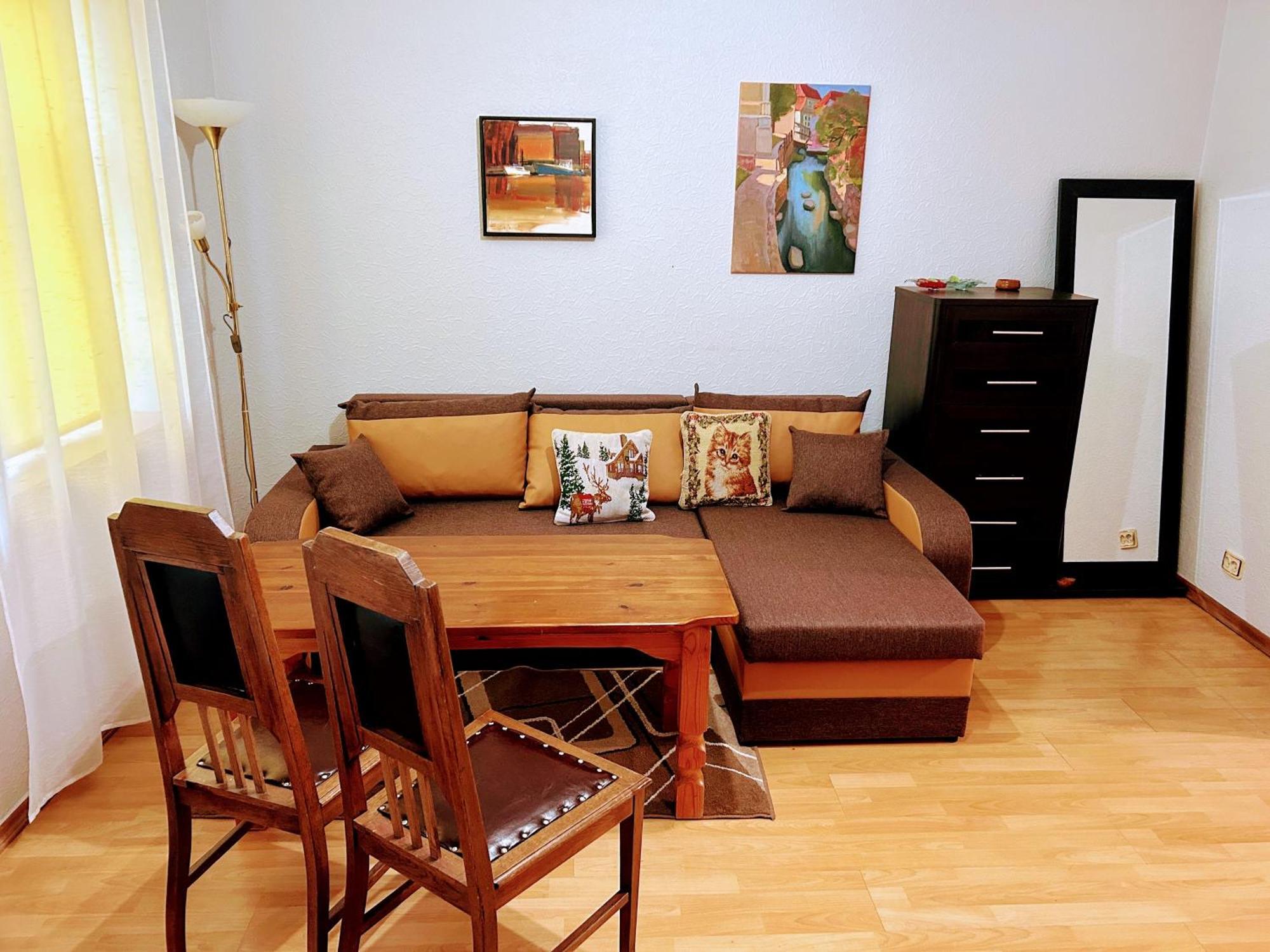 Livijas Apartamenti Appartement Kuldīga Buitenkant foto