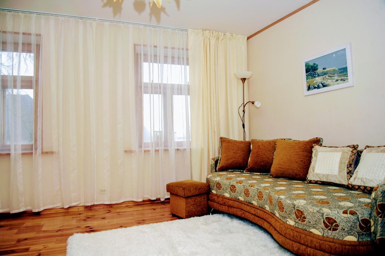 Livijas Apartamenti Appartement Kuldīga Buitenkant foto