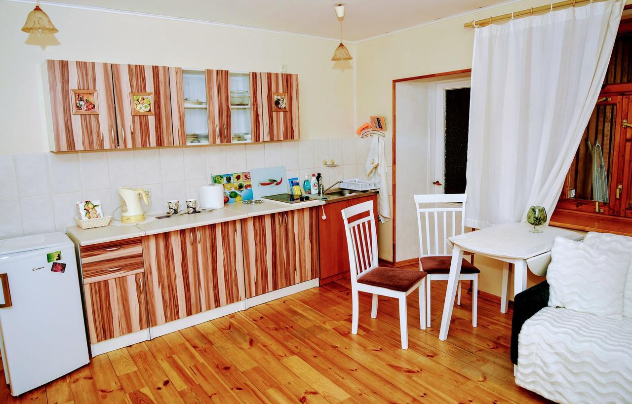 Livijas Apartamenti Appartement Kuldīga Buitenkant foto