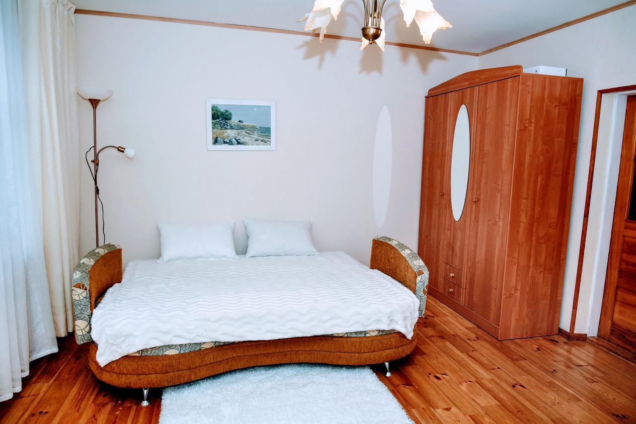 Livijas Apartamenti Appartement Kuldīga Buitenkant foto